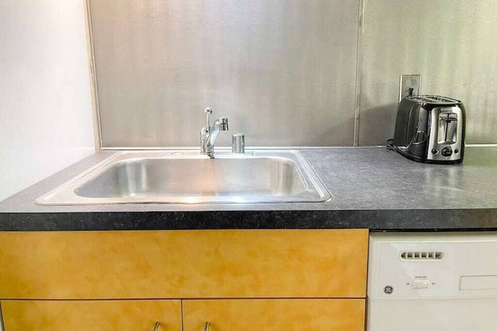 Photo of Kitchen in Smoketown Jackson