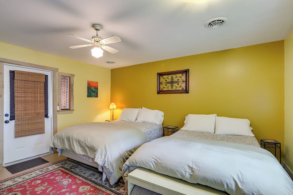 Photo of Bedroom in Bourbon