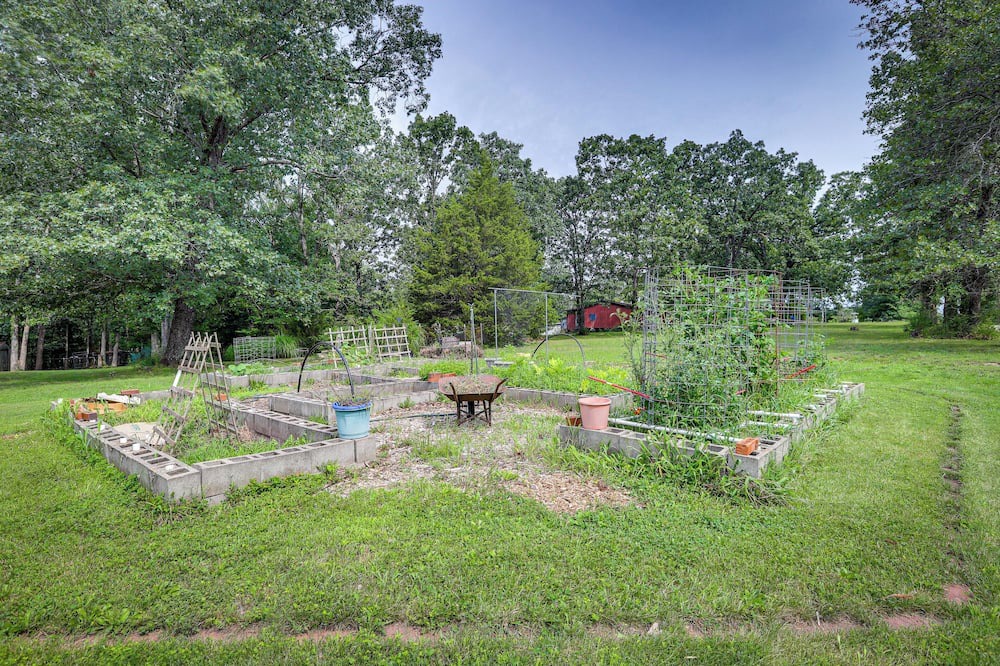 Photo of Outdoor in Bourbon