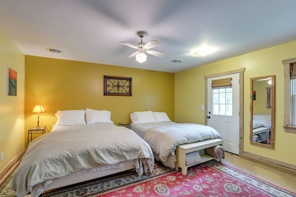 Photo of Bedroom in Bourbon