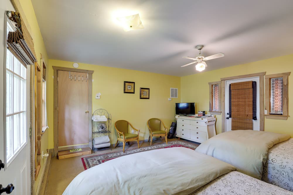 Photo of Bedroom in Bourbon