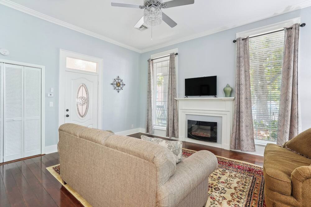 Photo of Livingroom in Jefferson