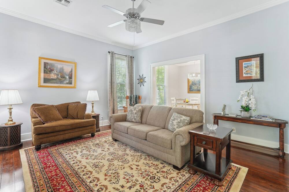 Photo of Livingroom in Jefferson