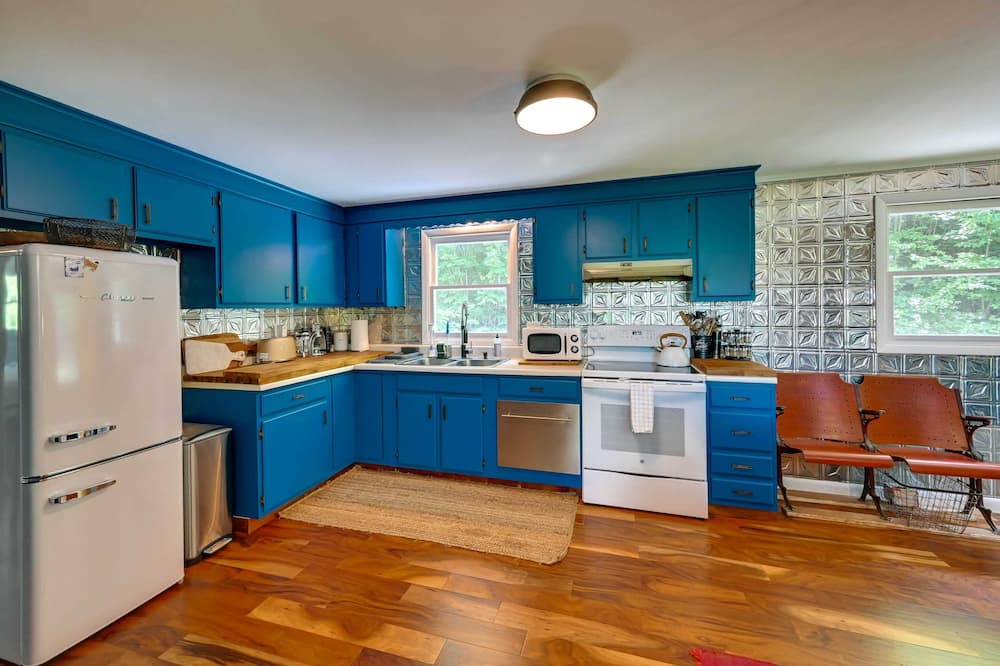 Photo of Others in Marble Dale