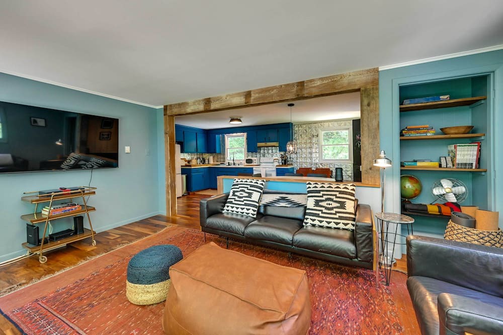 Photo of Livingroom in Marble Dale