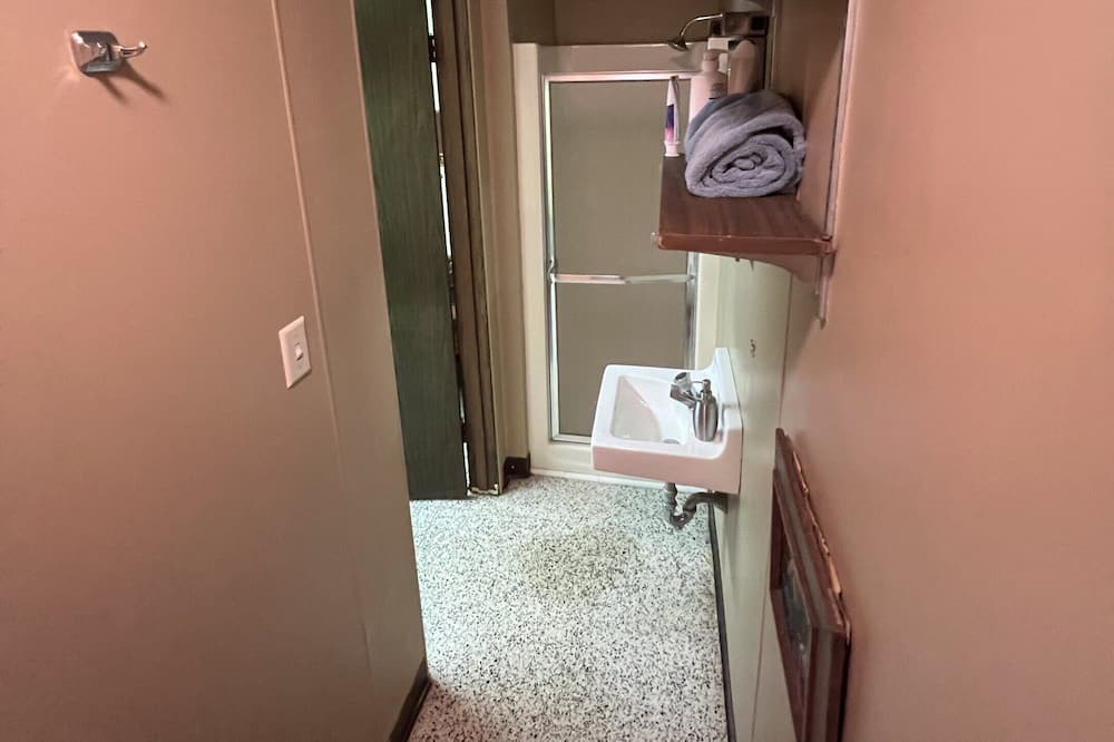 Photo of Bathroom in Negreet
