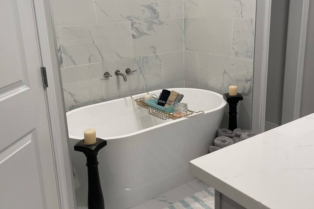 Photo of Bathroom in Saint Claude