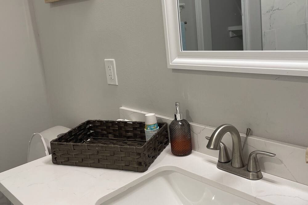 Photo of Bathroom in Saint Claude