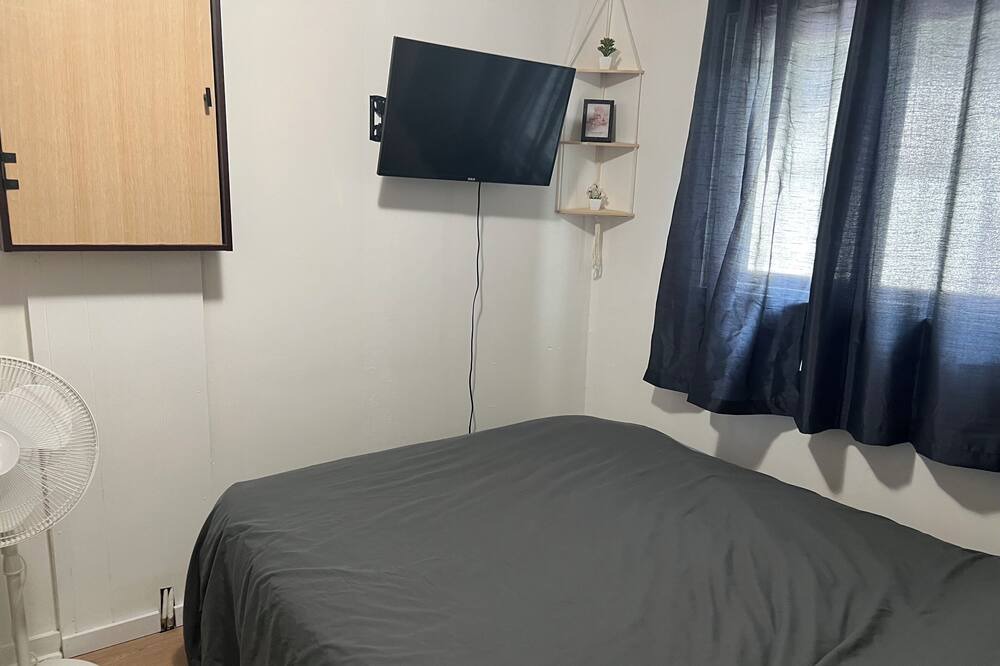 Photo of Bedroom in Oak Point