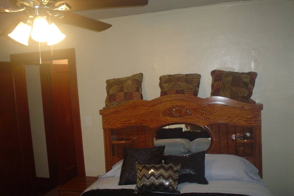 Photo of Bedroom in Jetmore