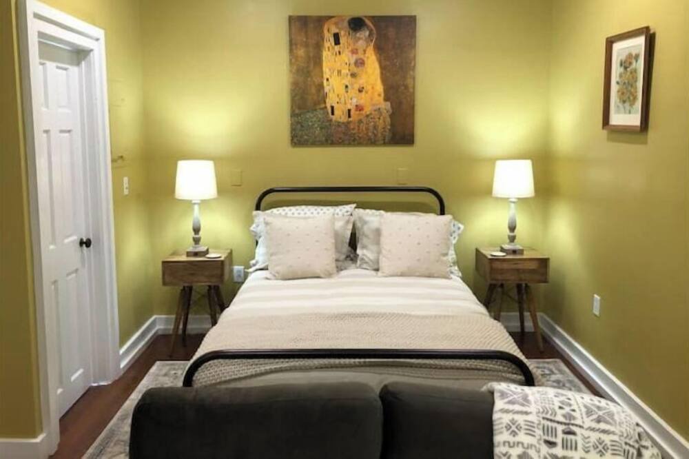 Photo of Bedroom in Hammondsport