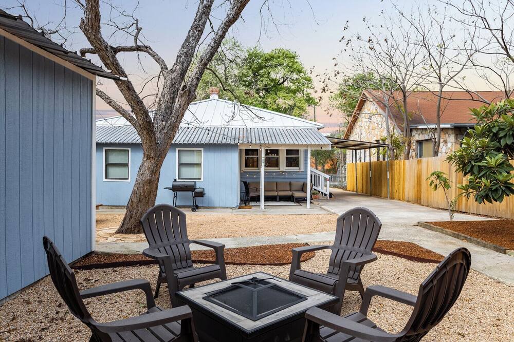 Photo of Outdoor in Government Hill