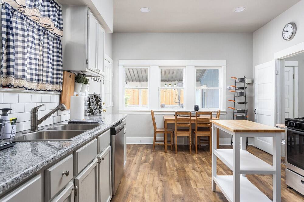 Photo of Kitchen in Government Hill