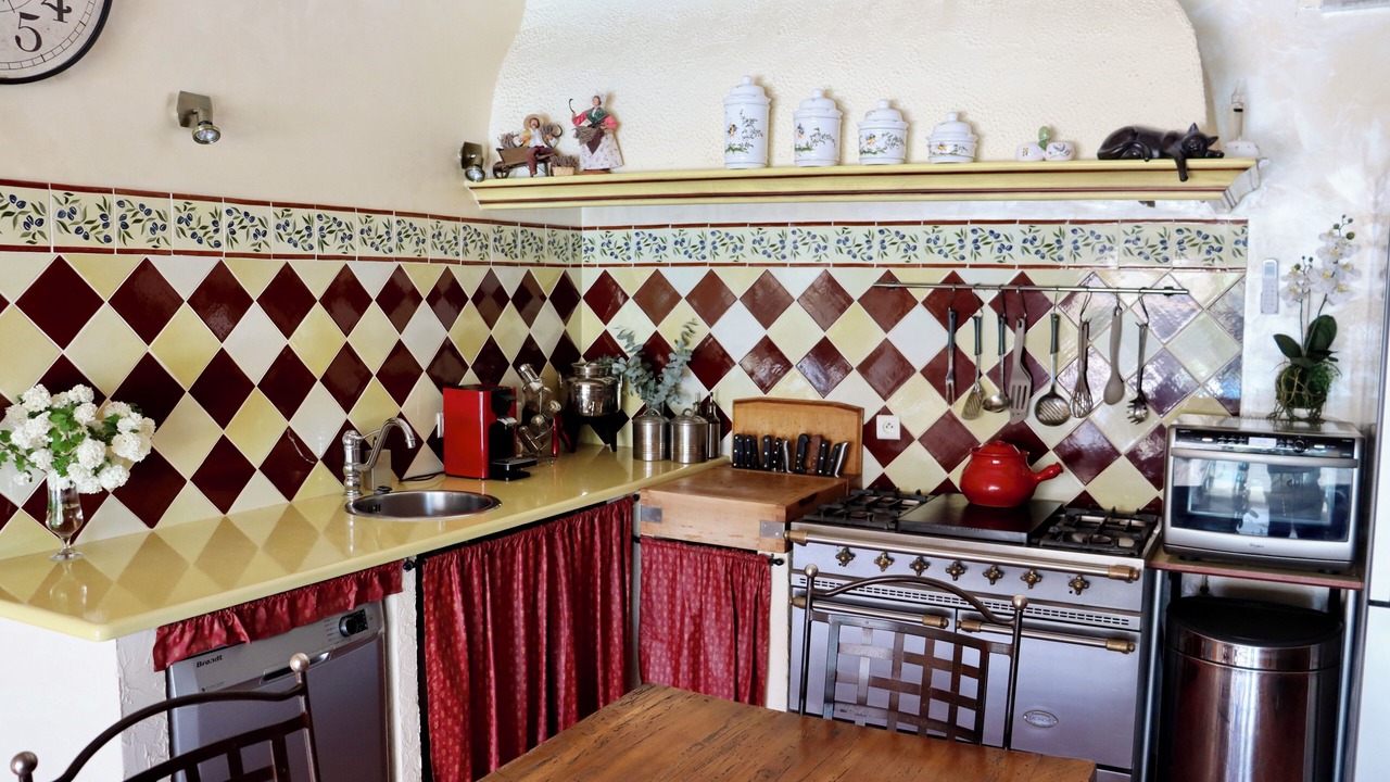 Photo of Kitchen in Greoux-les-Bains