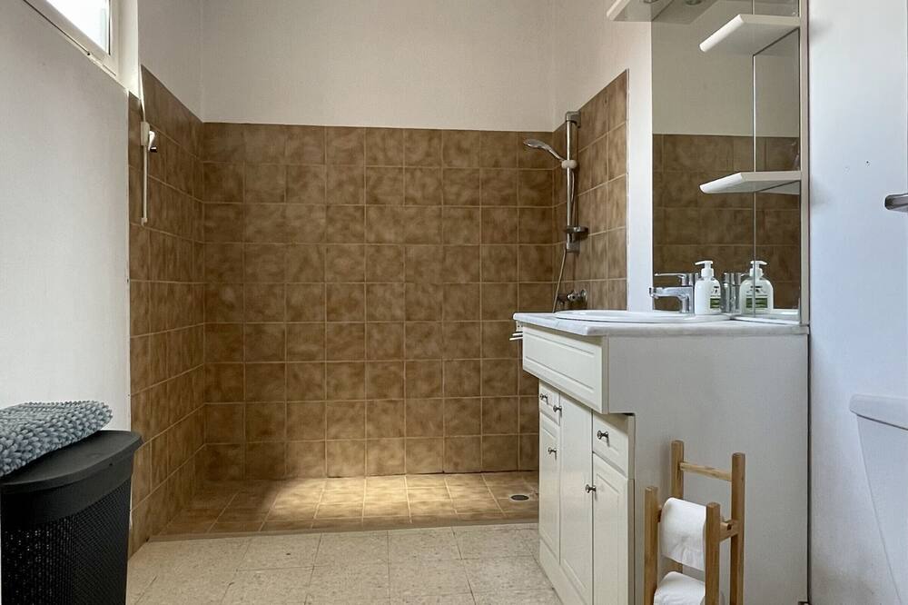 Photo of Bathroom in Rivesaltes