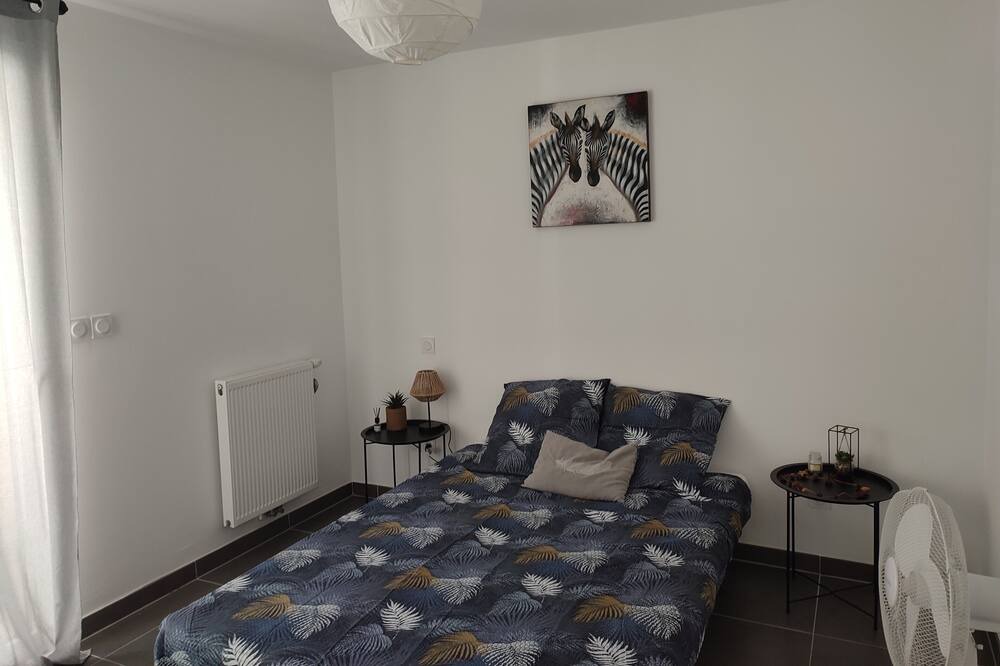 Photo of Bedroom in Aiguerelles