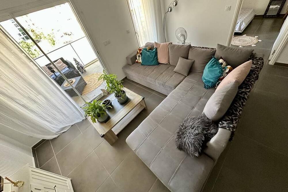 Photo of Livingroom in Aiguerelles