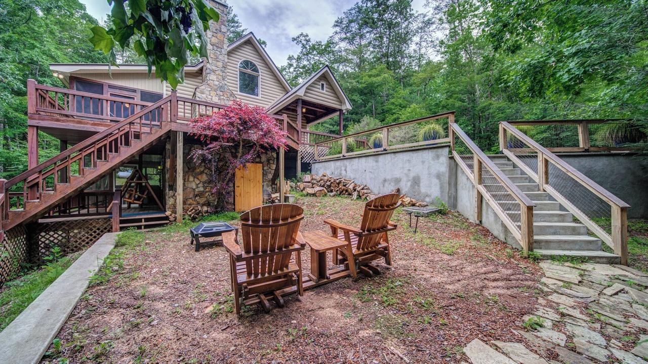 Photo of Outdoor in Foxfire Estates