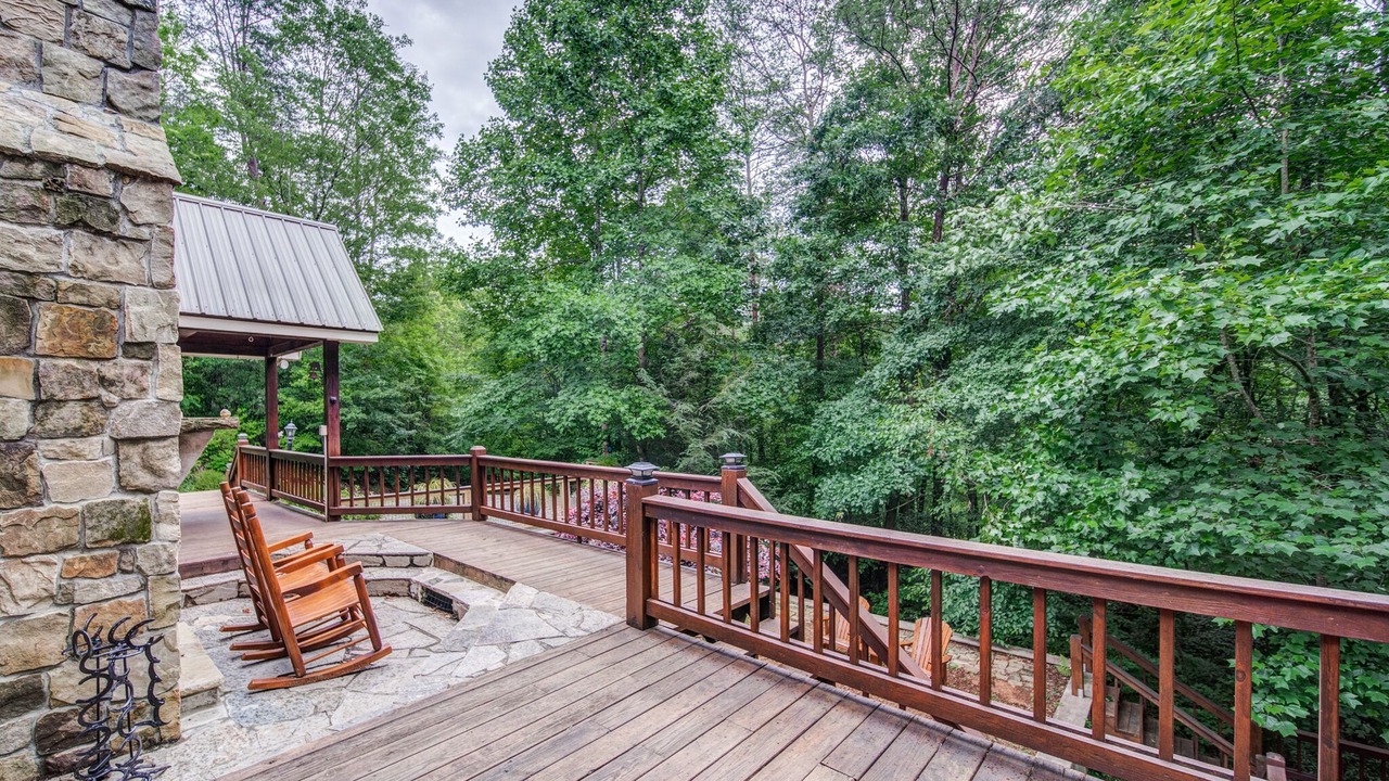 Photo of Outdoor in Foxfire Estates