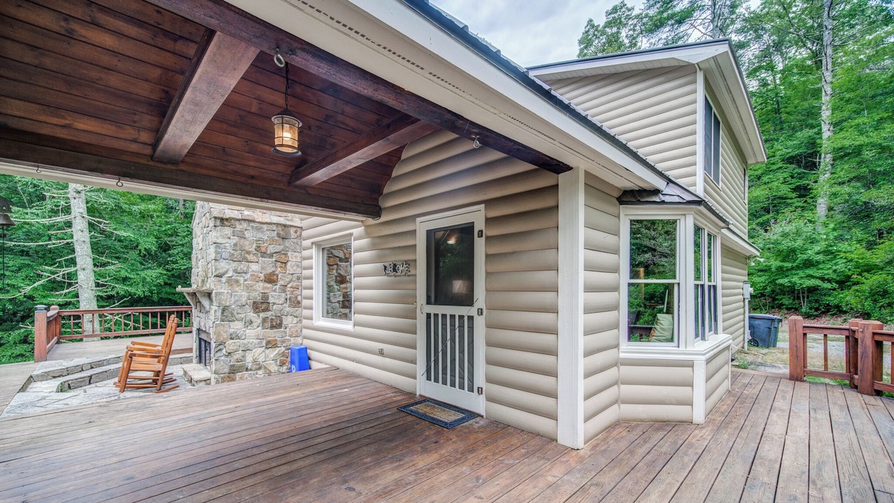 Photo of Patio Balcony in Foxfire Estates