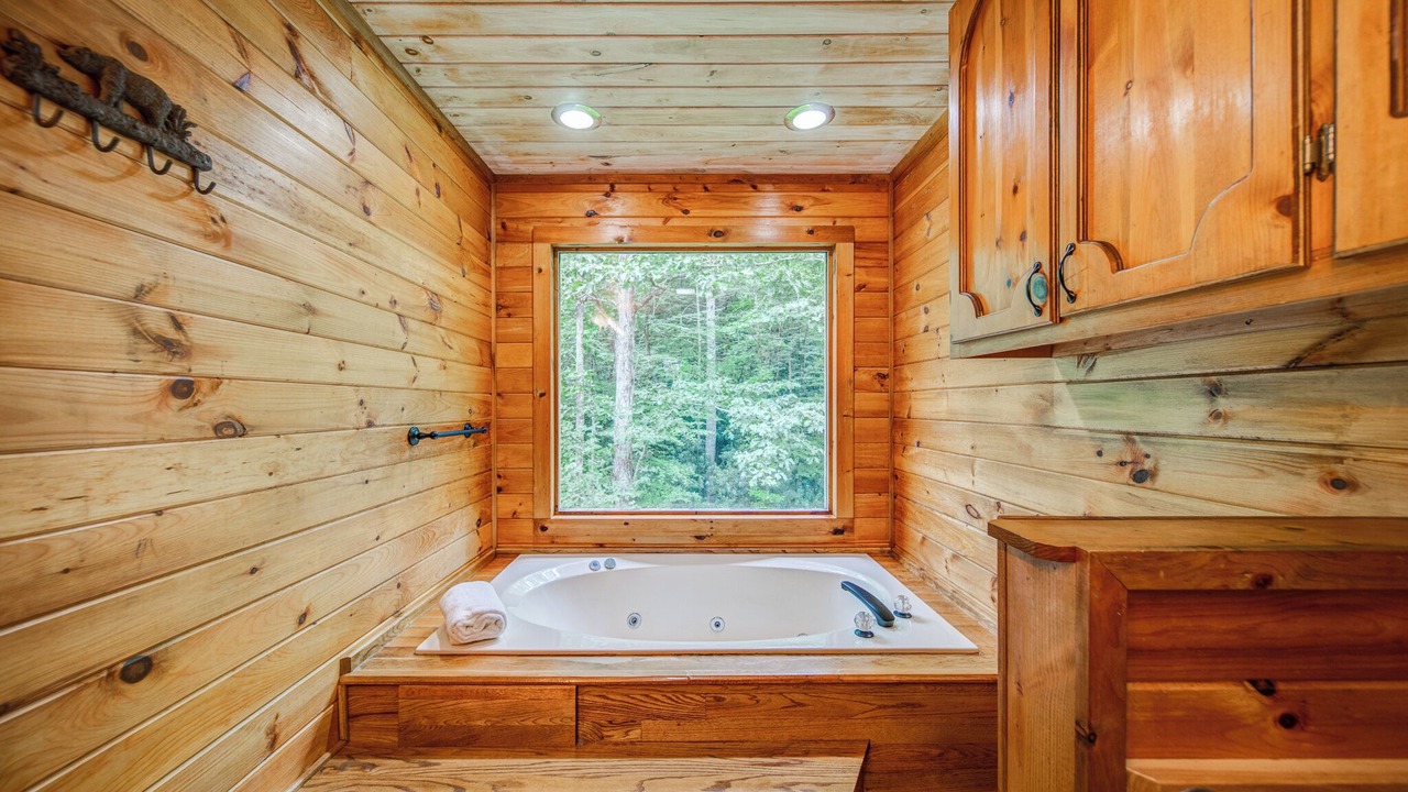 Photo of Bathroom in Foxfire Estates