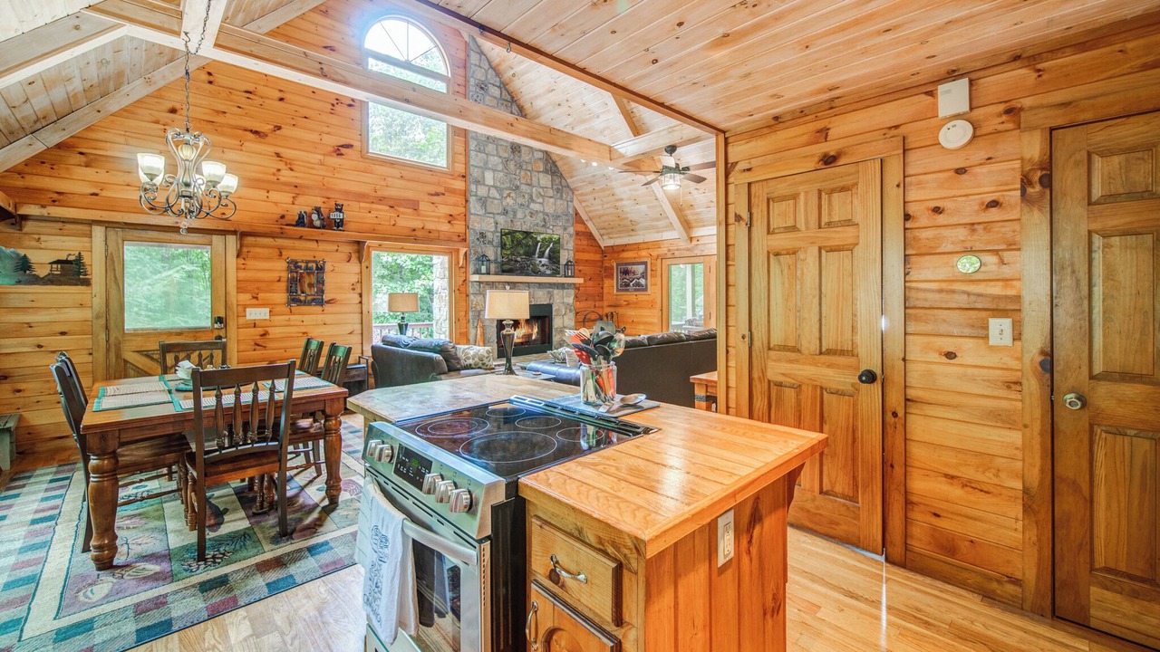 Photo of Kitchen in Foxfire Estates