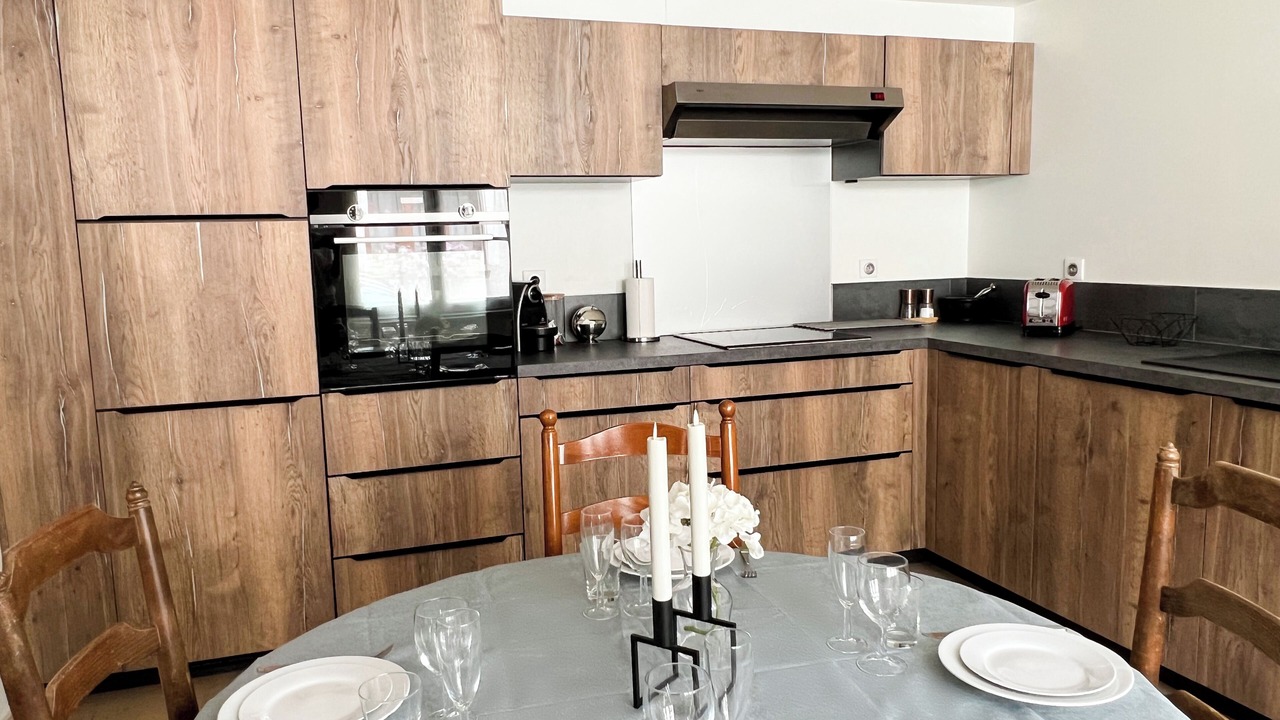 Photo of Others in Molosmes