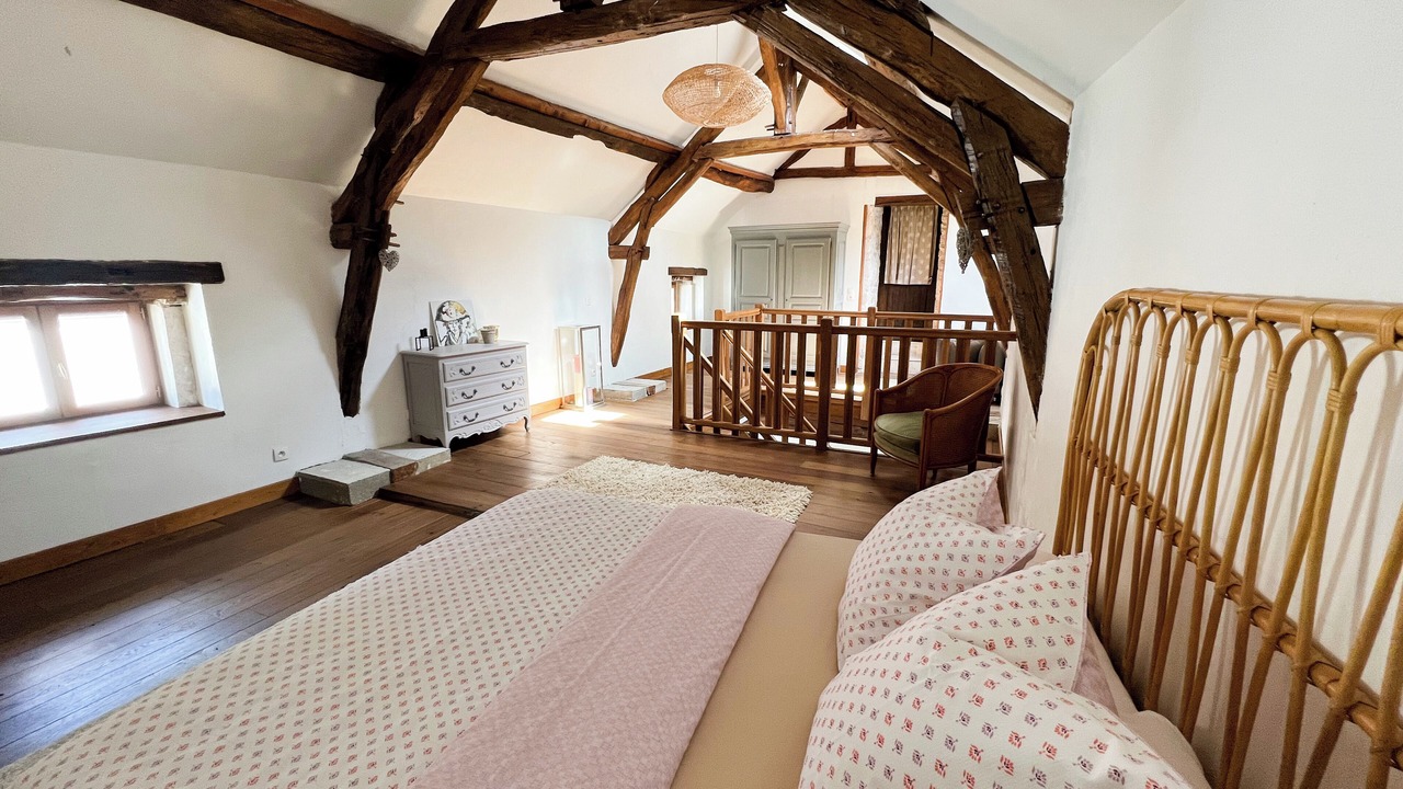 Photo of Others in Molosmes