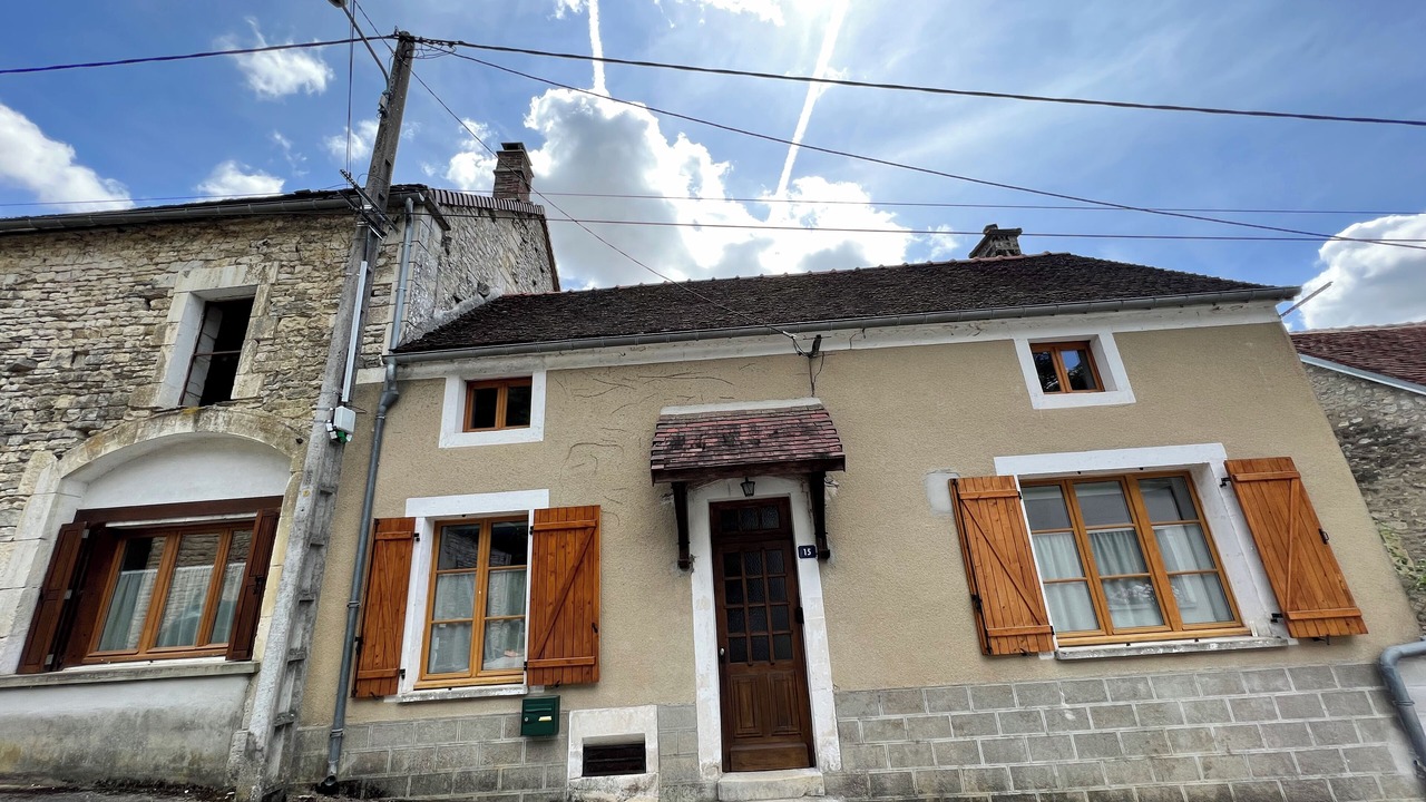 Photo of Outdoor in Molosmes