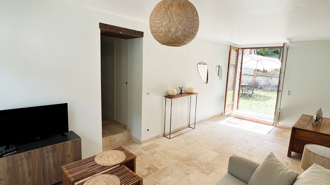 Photo of Livingroom in Molosmes