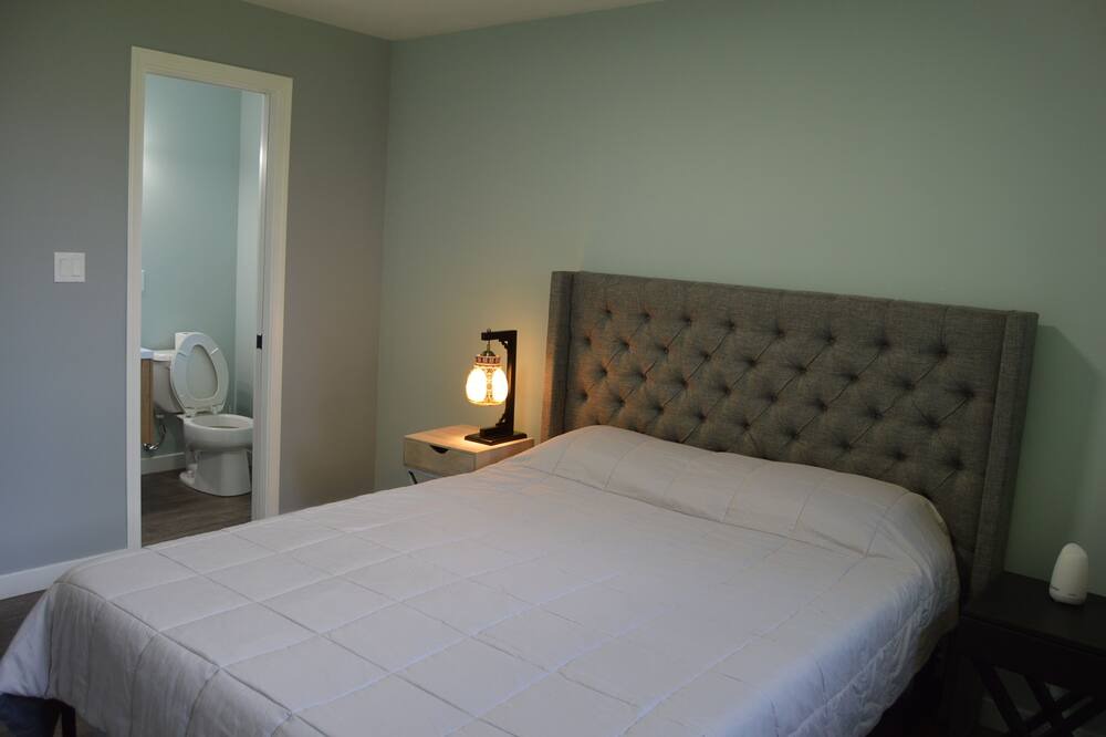 Photo of Bedroom in Lake Forest Park