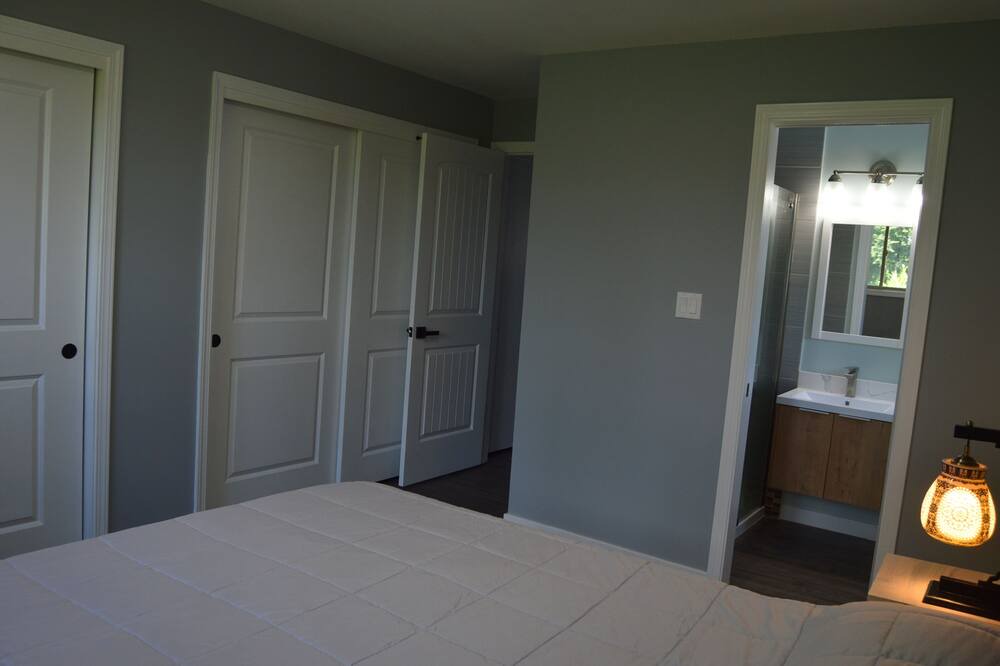 Photo of Bedroom in Lake Forest Park