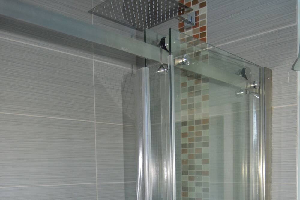 Photo of Bathroom in Lake Forest Park