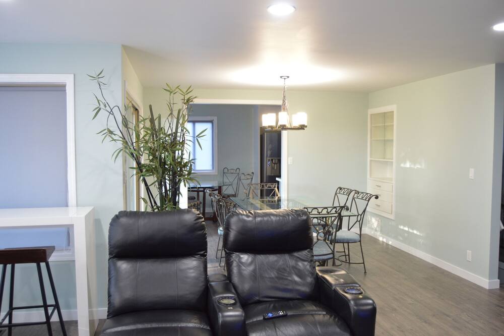 Photo of Others in Lake Forest Park