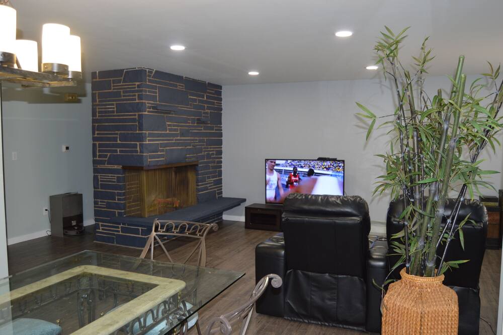 Photo of Others in Lake Forest Park