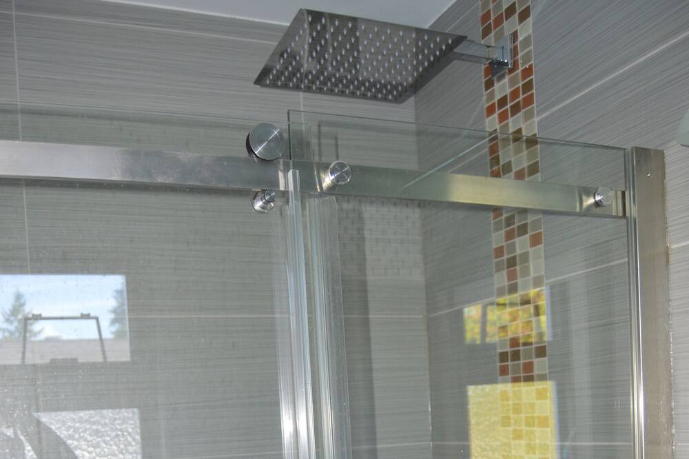 Photo of Bathroom in Lake Forest Park