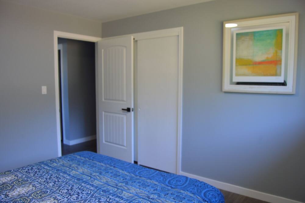 Photo of Others in Lake Forest Park