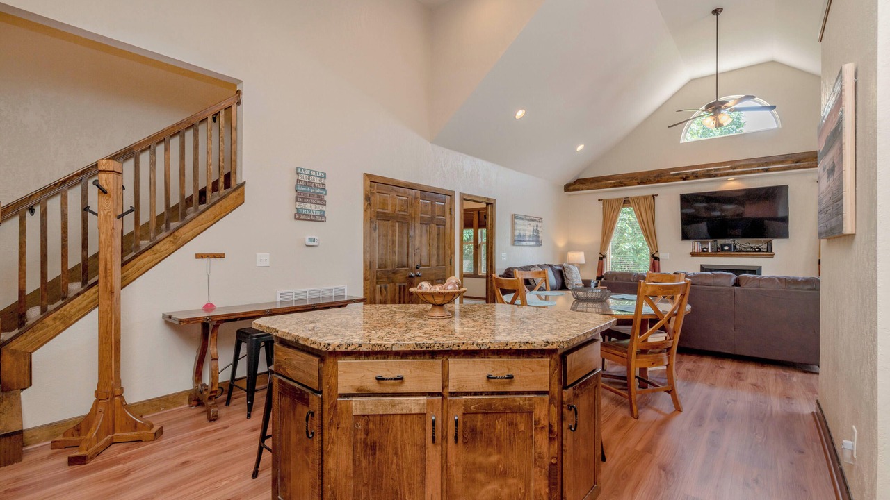 Photo of Outdoor in Hollister