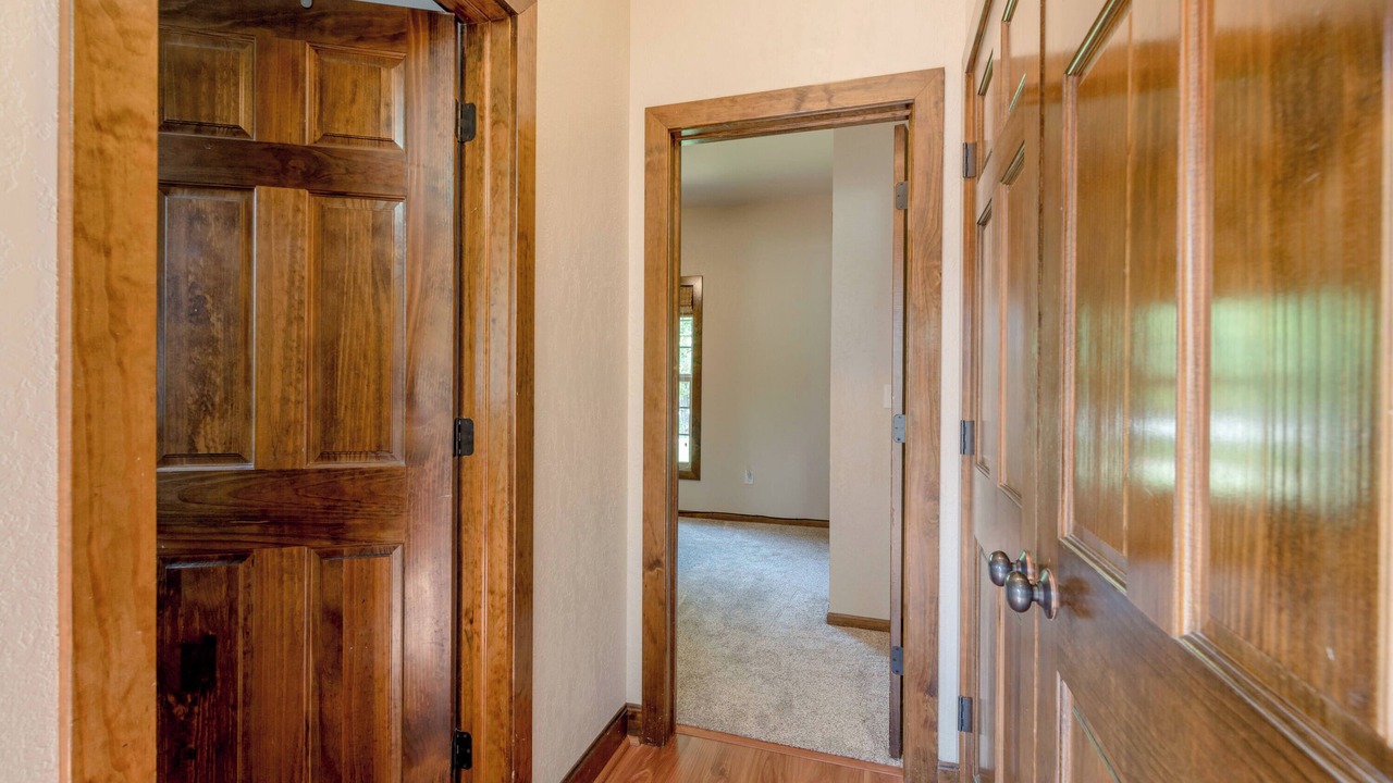 Photo of Others in Hollister