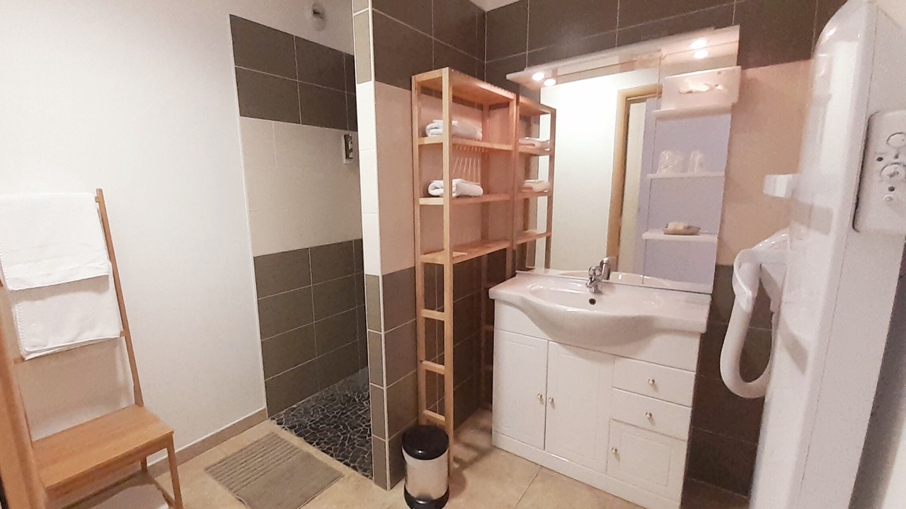 Photo of Bathroom in Uchaud