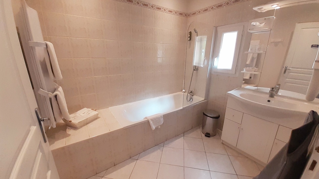 Photo of Bathroom in Uchaud