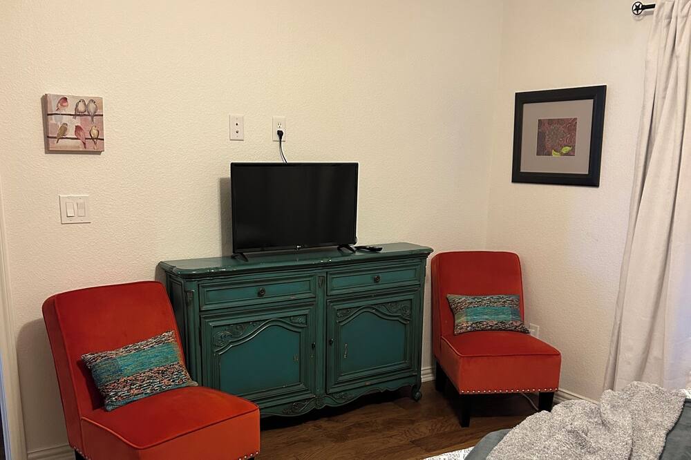 Photo of Bedroom in Eureka