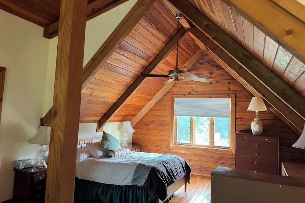 Photo of Bedroom in Livingston