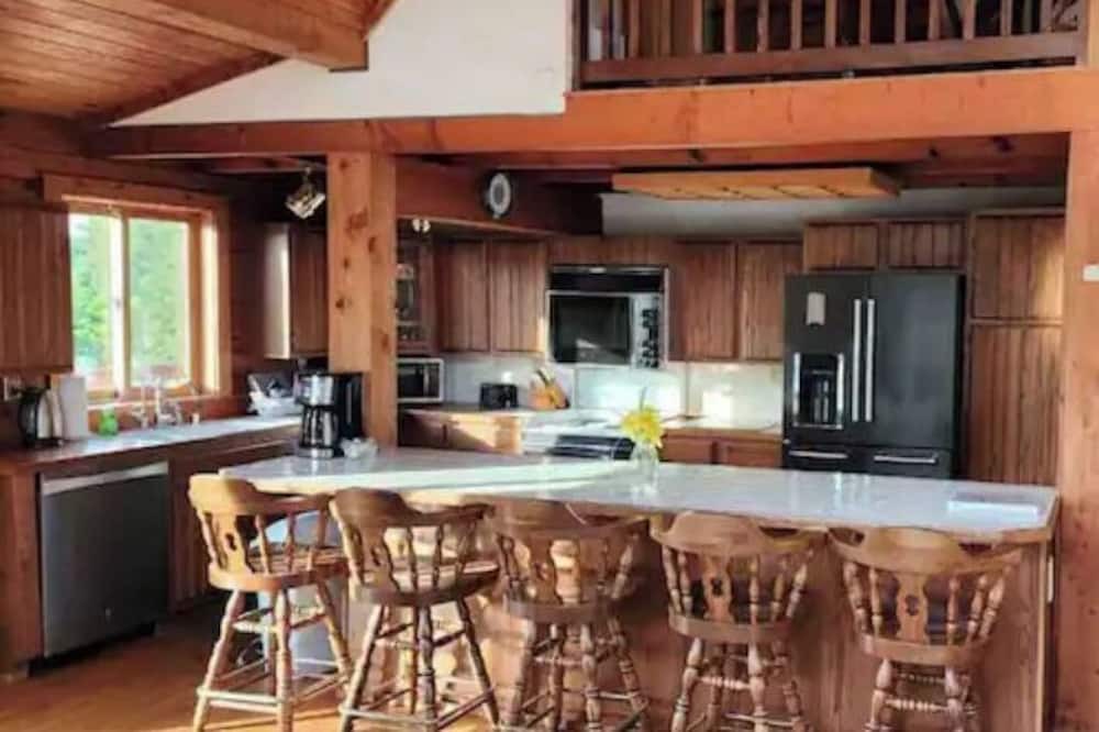 Photo of Kitchen in Livingston