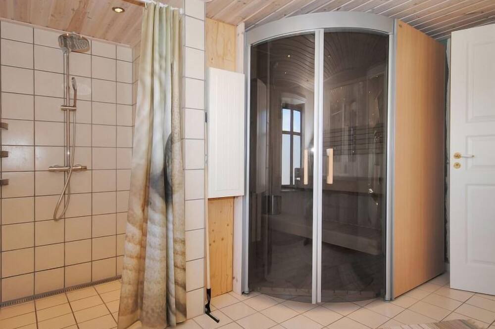 Photo of Bathroom in Bedsted