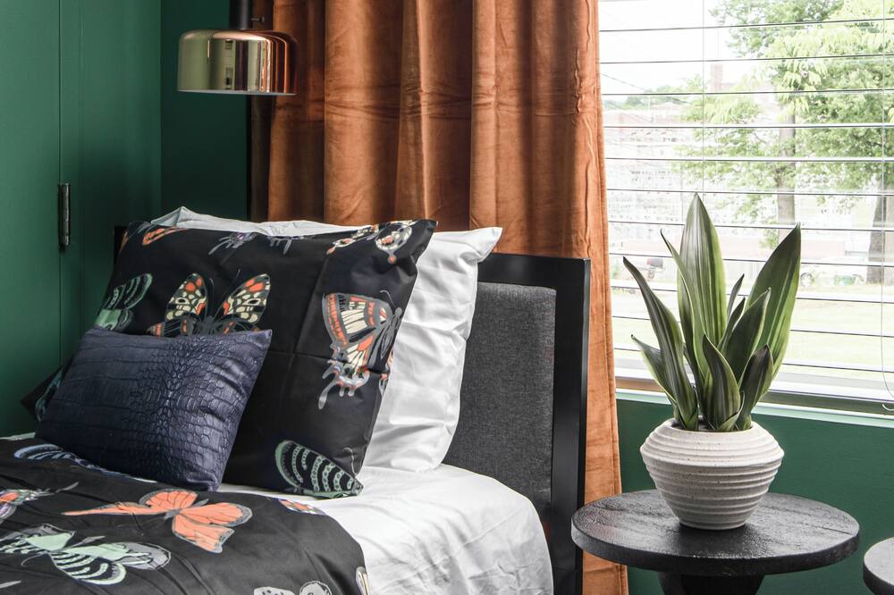 Photo of Bedroom in Maxwell