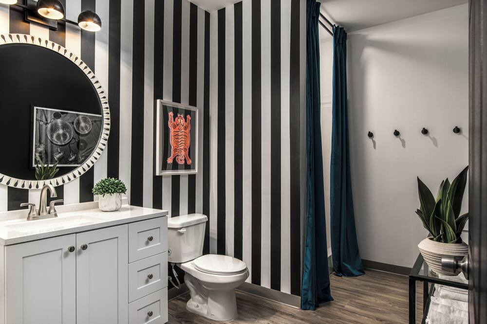 Photo of Bathroom in Maxwell