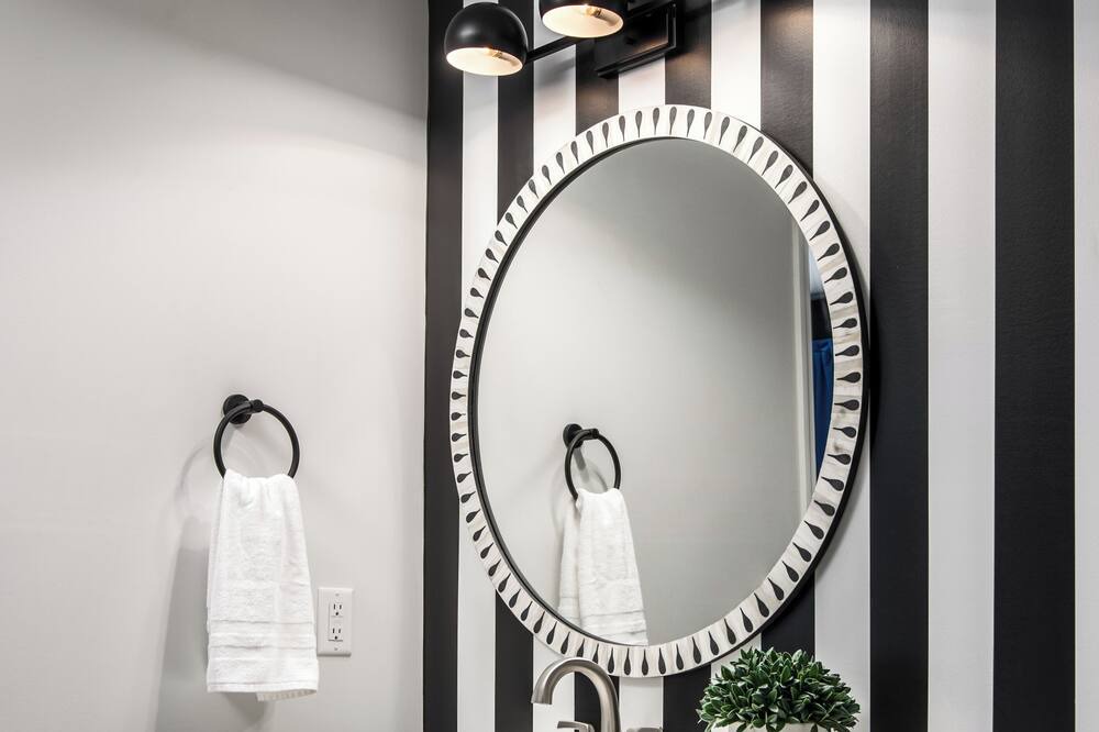 Photo of Bathroom in Maxwell