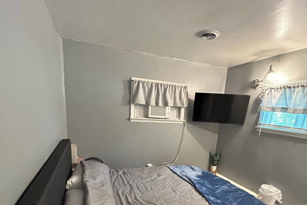 Photo of Bedroom in Canandaigua
