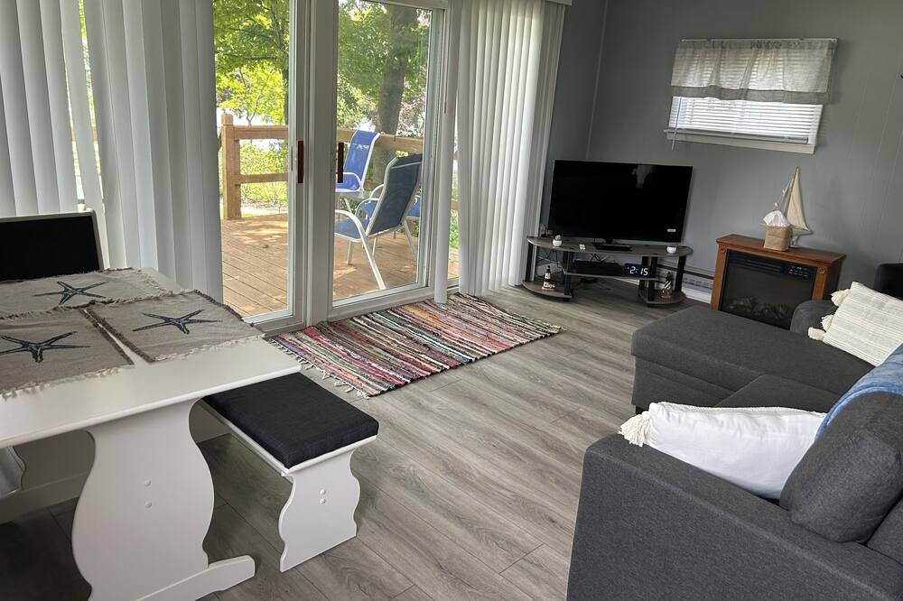 Photo of Livingroom in Canandaigua